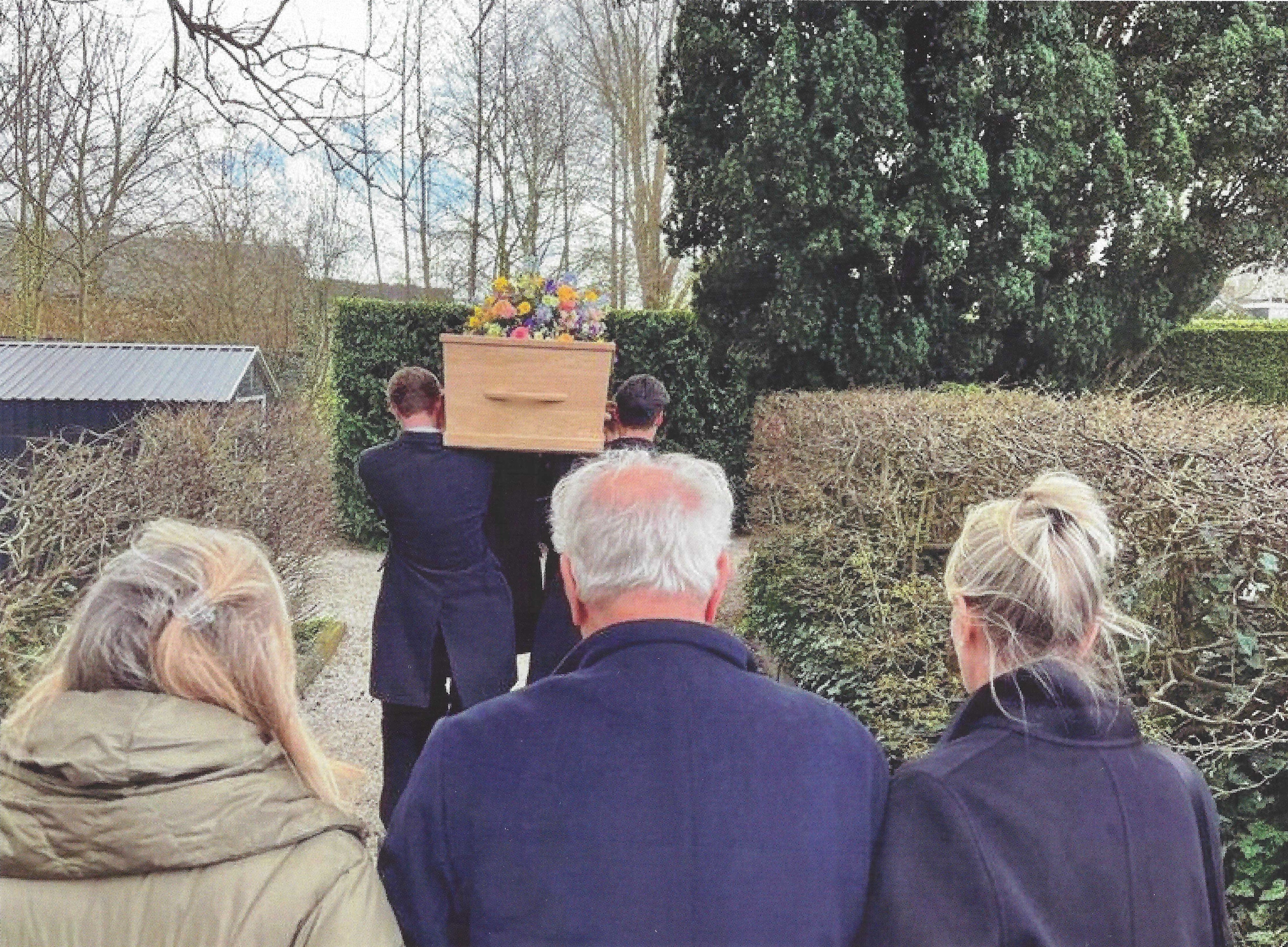 Gang naar kerkhof